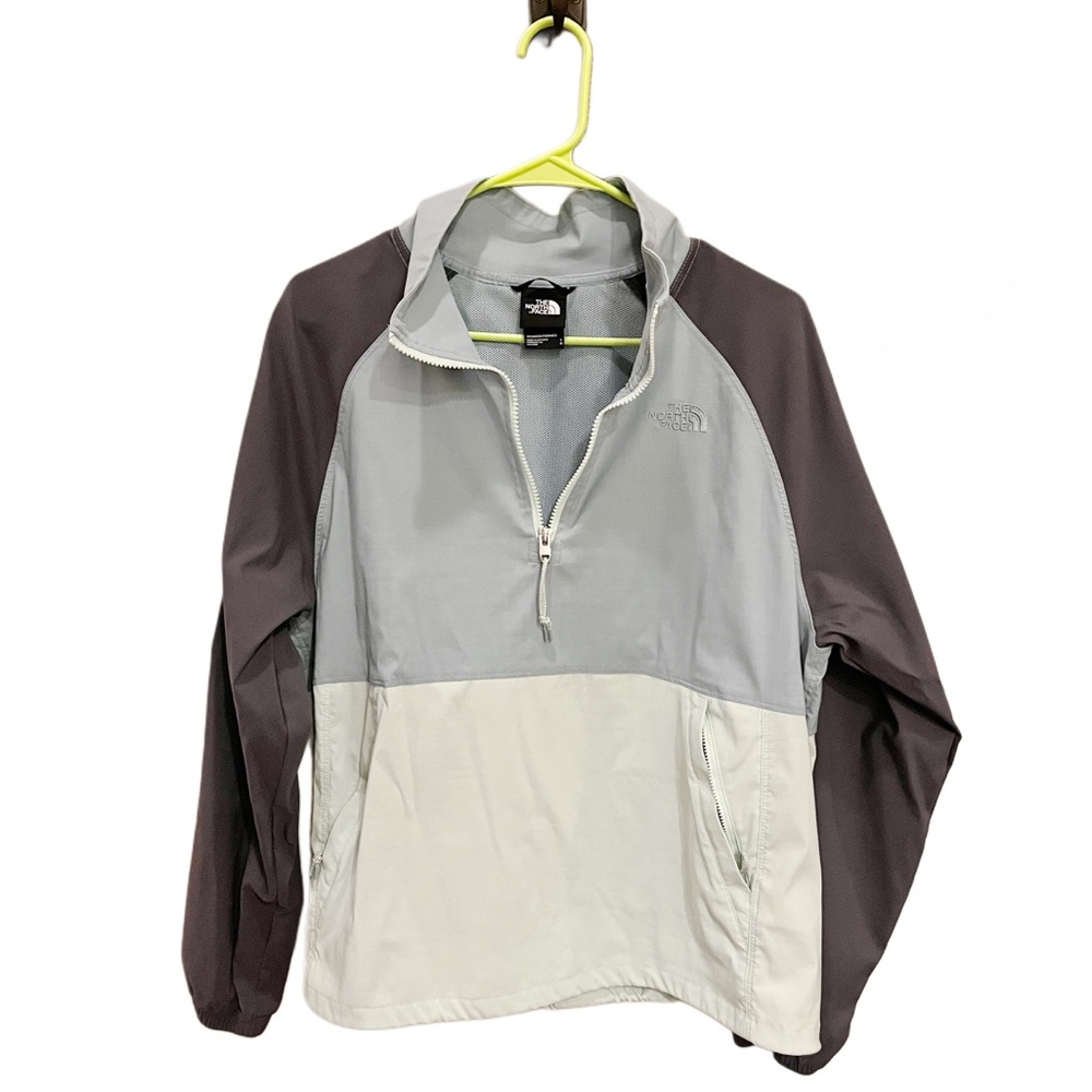 The North Face Women’s Class V Pullover Anorak | Packable Windbreaker